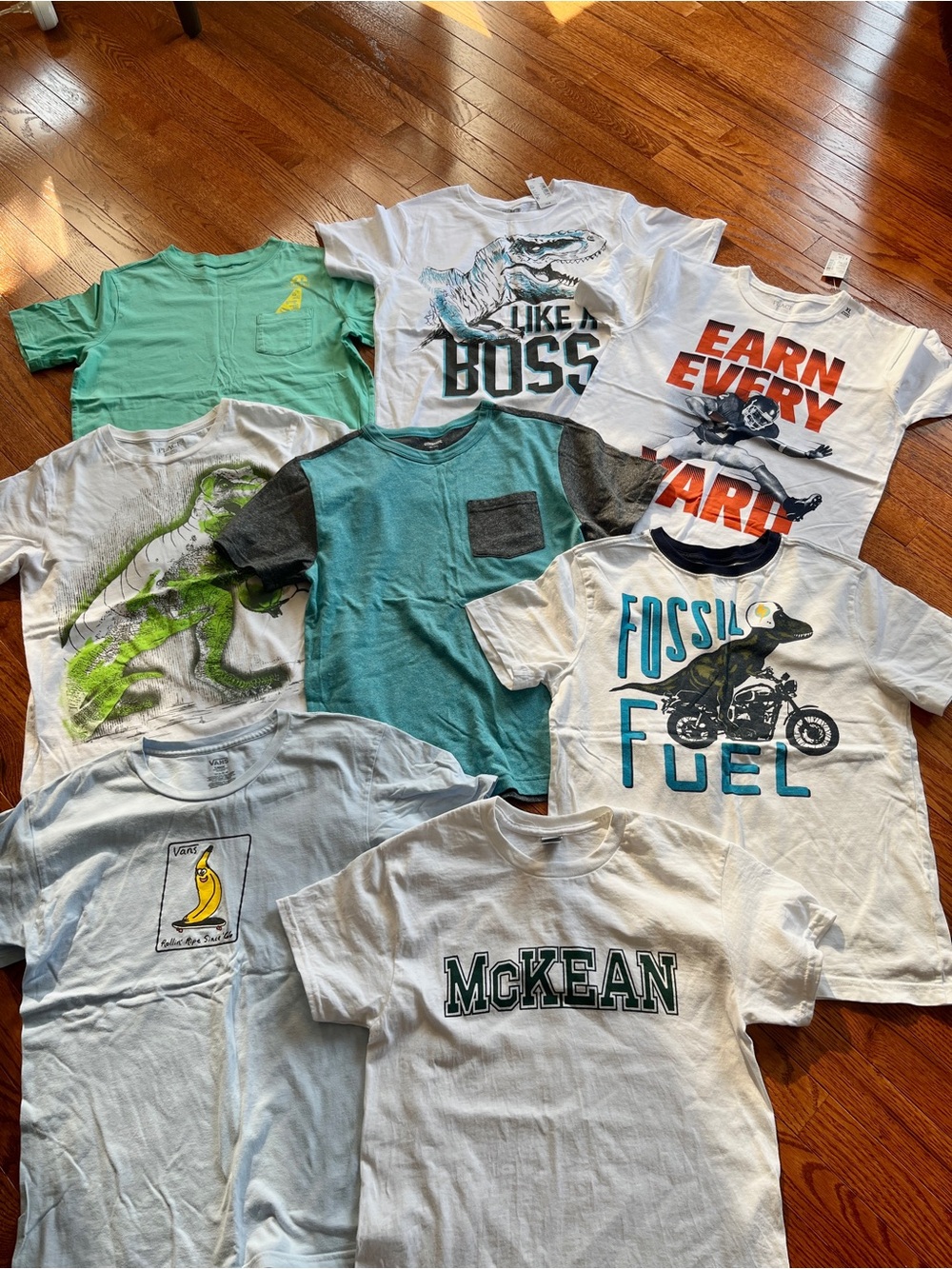Boys short sleeve tees in size 14